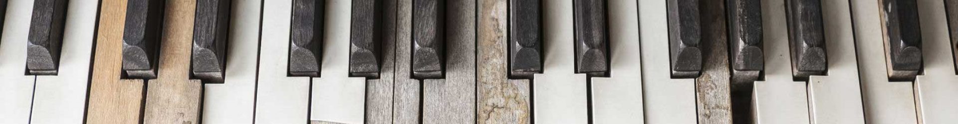 Piano Dragstra       